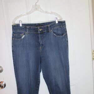 New York & Co. Women's Size 14 Mid Rise Denim Cuffed Capri Jeans